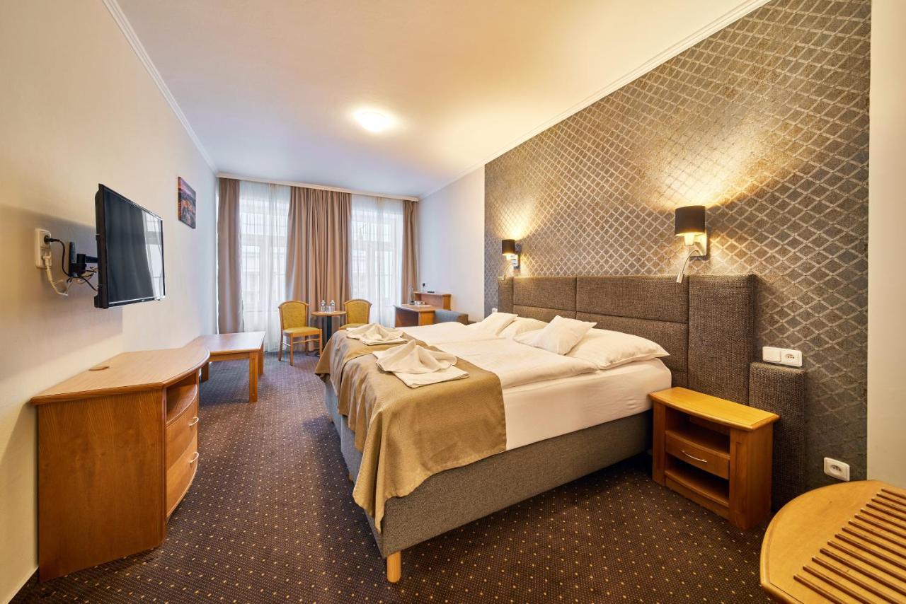 Hotel Adam Trutnov Dış mekan fotoğraf