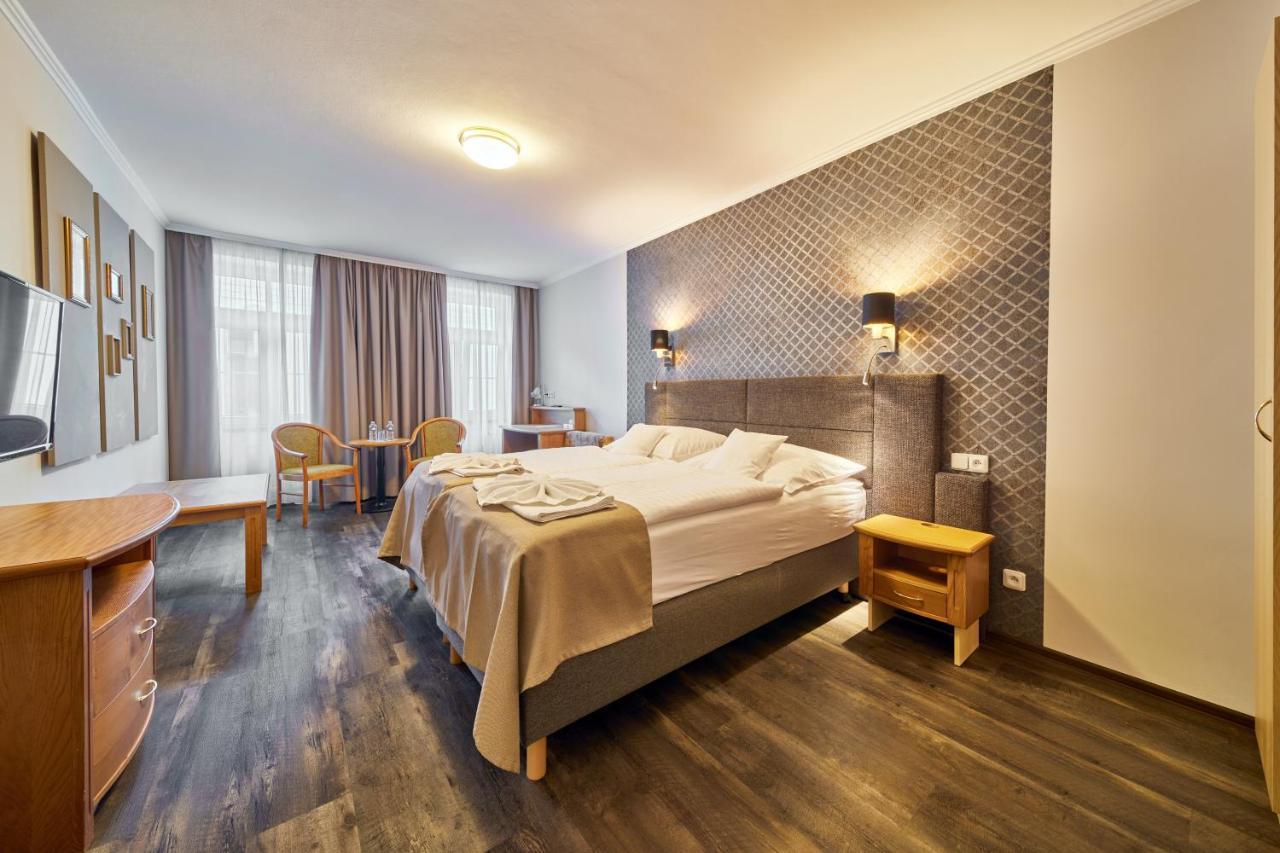 Hotel Adam Trutnov Dış mekan fotoğraf